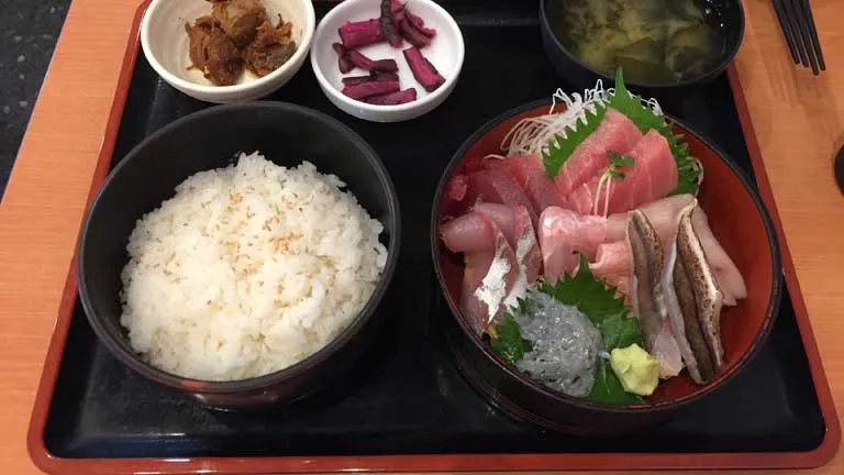 海鮮丼
