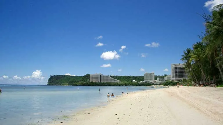 タモンビーチ